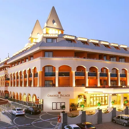 Hotel Orange Palace Side
